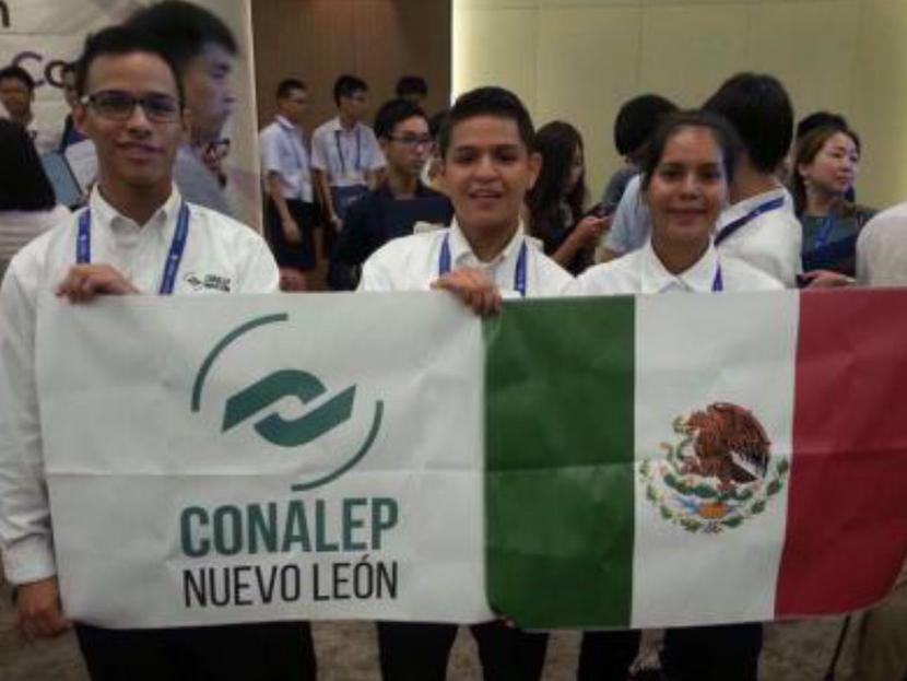 Los alumnos del Conalep de San Bernabé, en Nuevo León, sobresalieron de entre 38 equipos y fueron además los únicos representantes de América Latina. Foto: Especial.