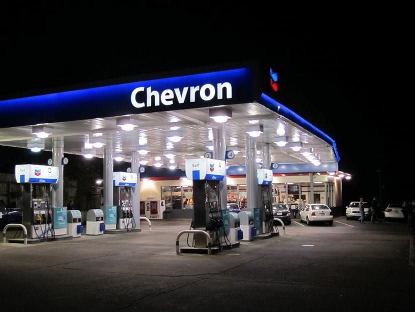 Las estaciones Chevron ofrecerán gasolina Chevron con el aditivo Techron. Foto: Chevron
