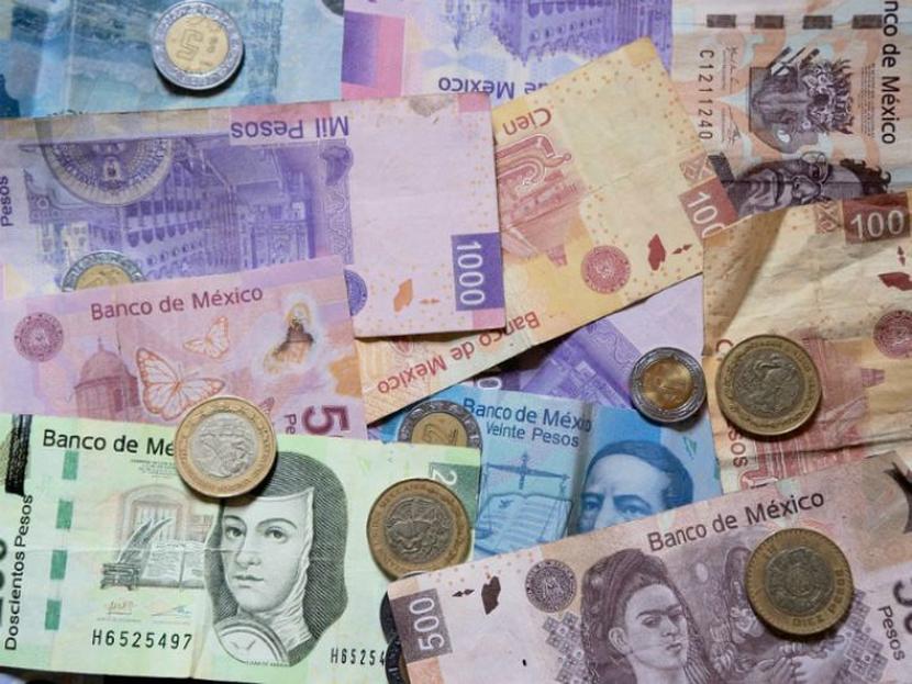 El Banco de México dice que la situación económica y las altas tasas de interés inhiben el pedir un financiamiento. Foto: Especial