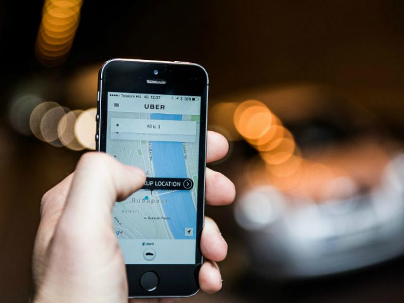 Las autoridades capitalinas pretenden poner reglas más estrictas a los choferes privados y acabar con el servicio de UberPool. Foto: Getty.