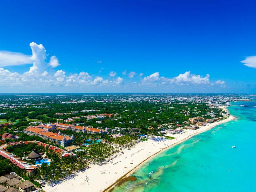 Cancún es la zona metropolitana con el mayor crecimiento en los precios de departamentos en 2017 con una plusvalía de 52.4%. Foto: Especial