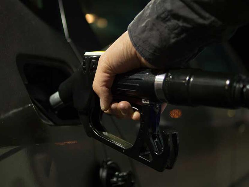 Cuesta más traer petrolíferos al país. Foto: Pixabay