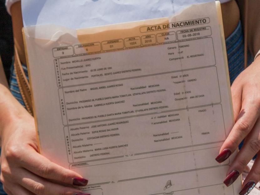 Ya no es necesario ir las oficinas del registro civil, para obtener una copia certificada de un acta de nacimiento. Foto: Cuartoscuro.