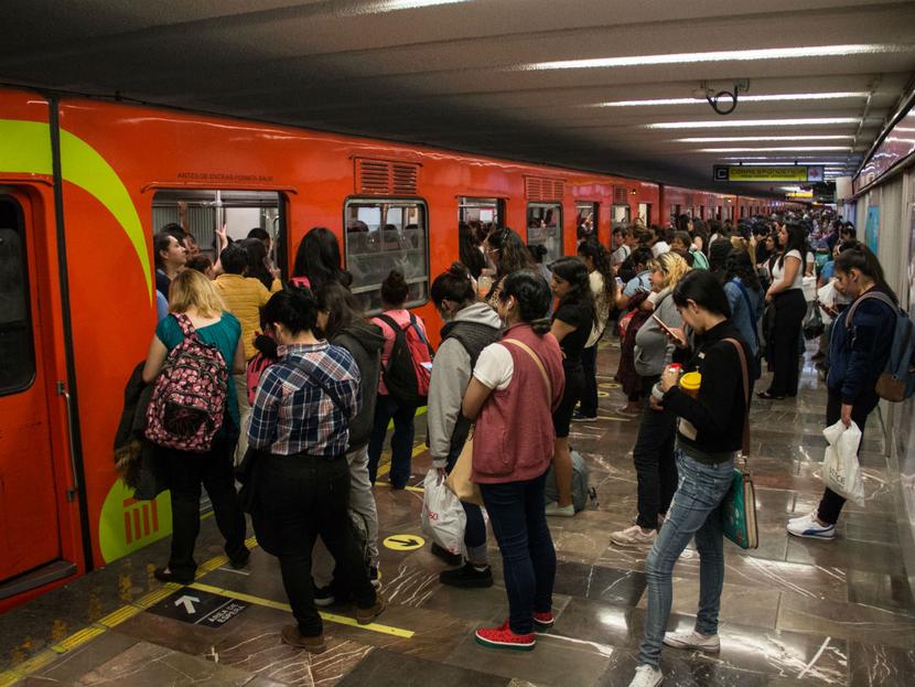 Te presentamos algunas apps que te ayudarán a ver el mapa del metro y todas las demás opciones en la Ciudad de México y el resto del mundo. Foto: Cuartoscuro
