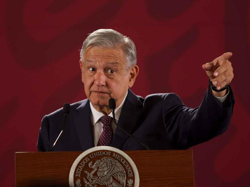 Se investiga a expresidente por deber impuestos: López Obrador 