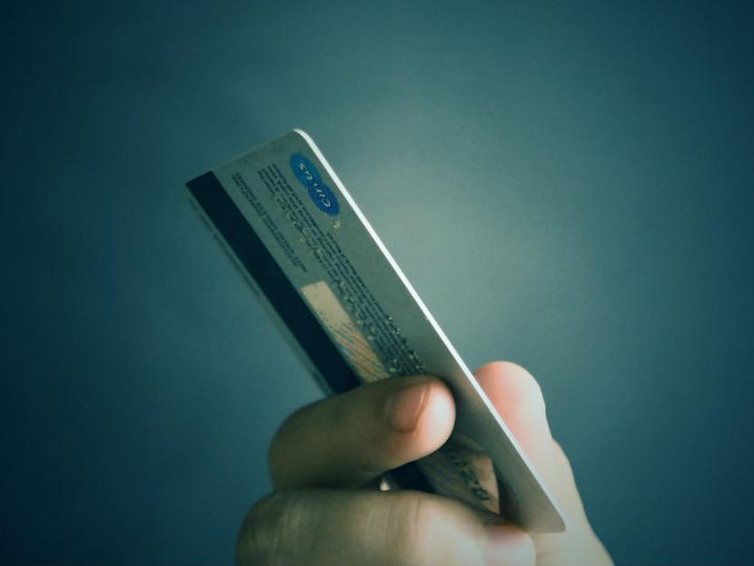 De acuerdo con Banco de México, se estima que el número de operaciones diarias con tarjetas de crédito y débito es de alrededor de 16.4 millones. Foto: Pixabay.