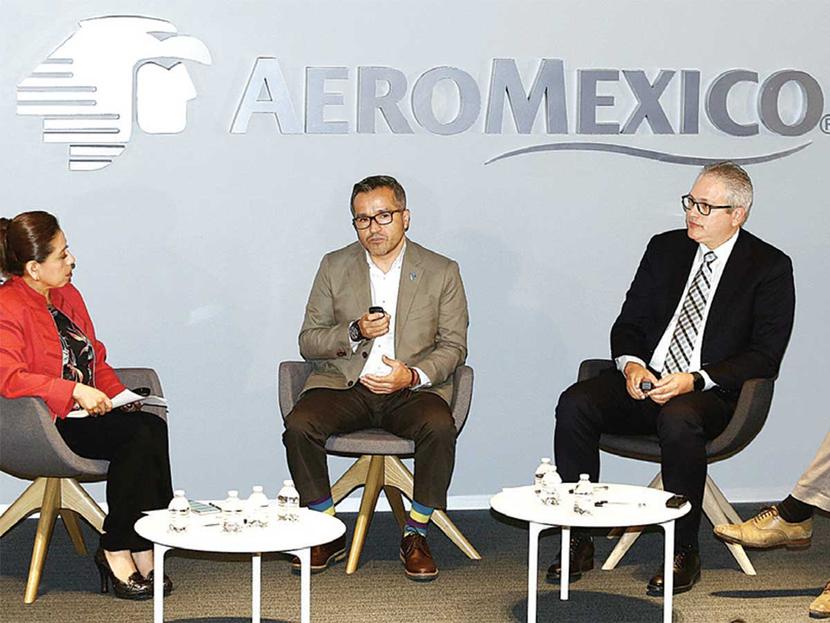 Cuitláhuac Gutiérrez, director general de la IATA en México (segundo a laderecha), participó en un evento contra la trata. Foto: Eduardo Jiménez