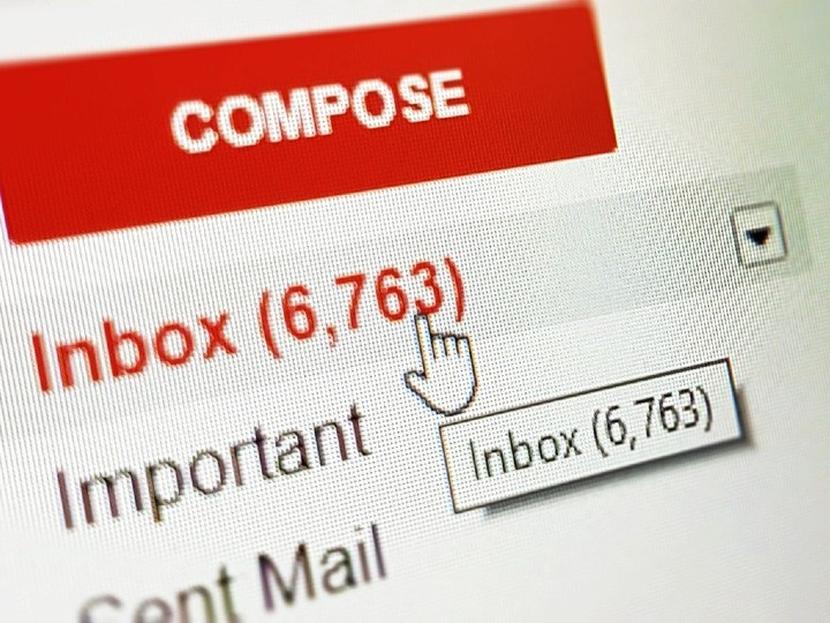 Muchas personas cuentan con varias cuentas de correos electrónicos, ya sea para asuntos personales, trabajo o negocios, y en la mayoría de ellas reciben correos spam. Foto: Pixabay