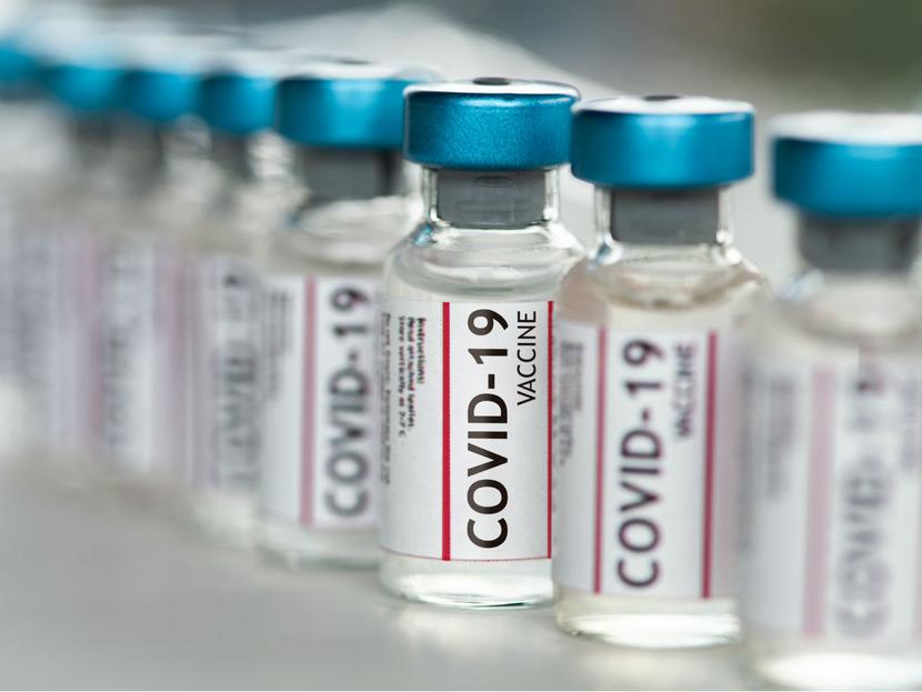 La Organización Mundial de la Salud (OMS) advirtió que se necesita una suma por más de 4 mil millones de dólares para brindar acceso a la vacuna de COVID-19. Foto: iStock 