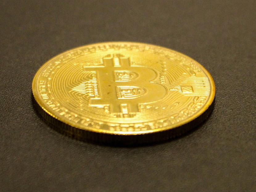 Gran parte de los 120.000 en Bitcoins recaudados en un pirateo de las cuentas de usuarios famosos de Twitter en julio pasaron por una billetera privada. Foto: Pixabay