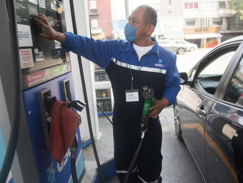 En la mayor parte del año, el gobierno ha dado un subsidio nulo a los automovilistas al pagar el IEPS de gasolinas. Foto: Cuartoscuro.