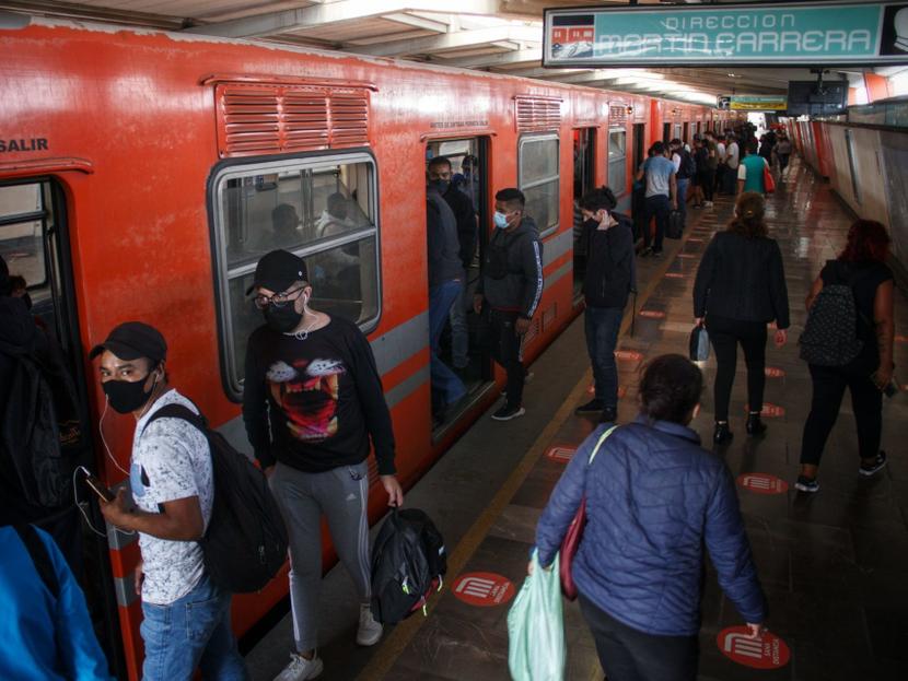 Los gastos de inversión en el Sistema de Transporte Colectivo (STC) Metro se redujeron casi a la mitad. Foto: Cuartoscuro 