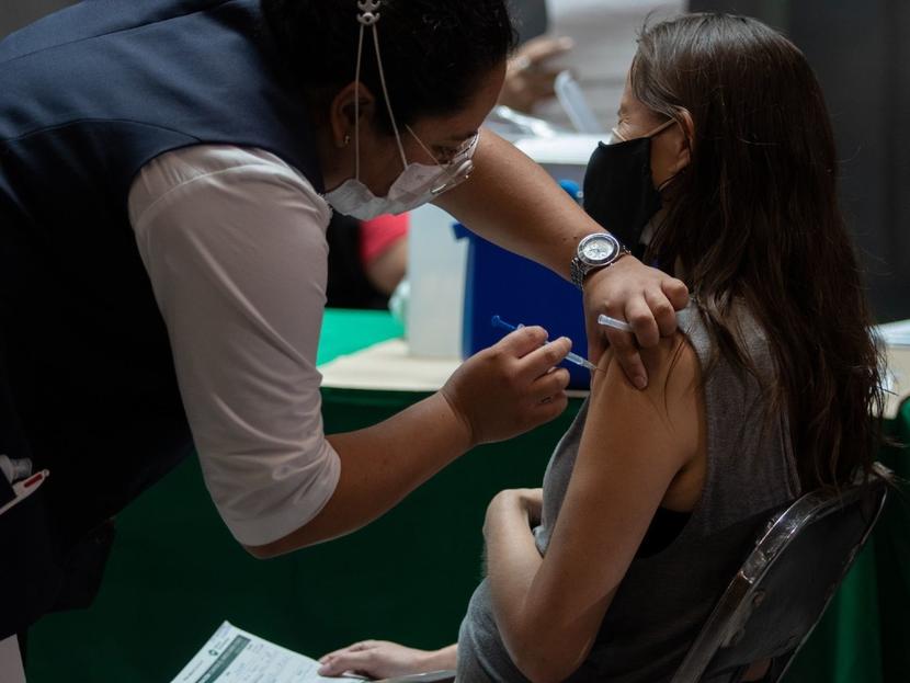 El subsecretario de salud, Hugo López-Gatell, anunció que los mexicanos que ya cuenten con el esquema de vacunación completo (2 dosis) ya podrán obtener un Certificado de Vacunación covid-19. Foto: Cuartoscuro 