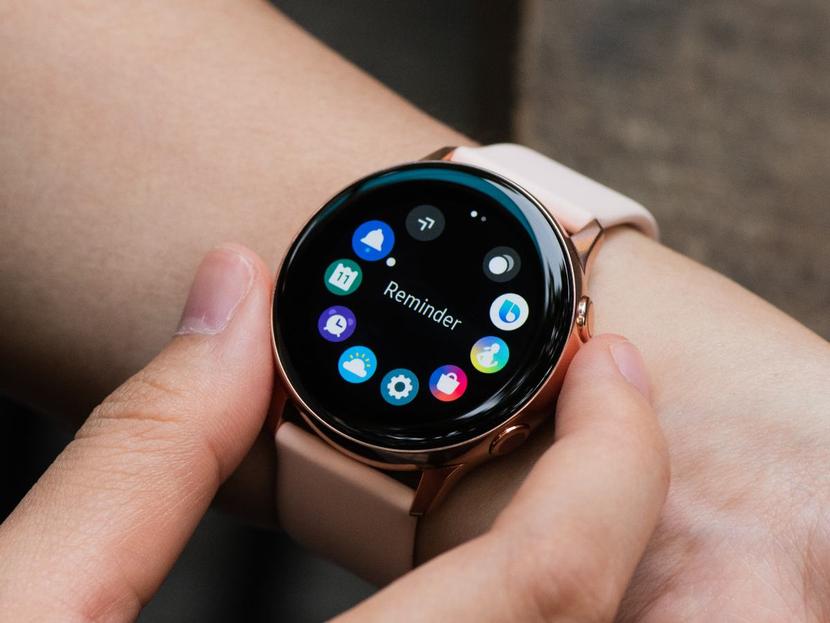 Google está trabajando en un reloj inteligente que planea lanzar el año que viene y que se convertiría en el primer dispositivo portátil de estas características de la compañía tecnológica estadounidense. Foto: iStock 