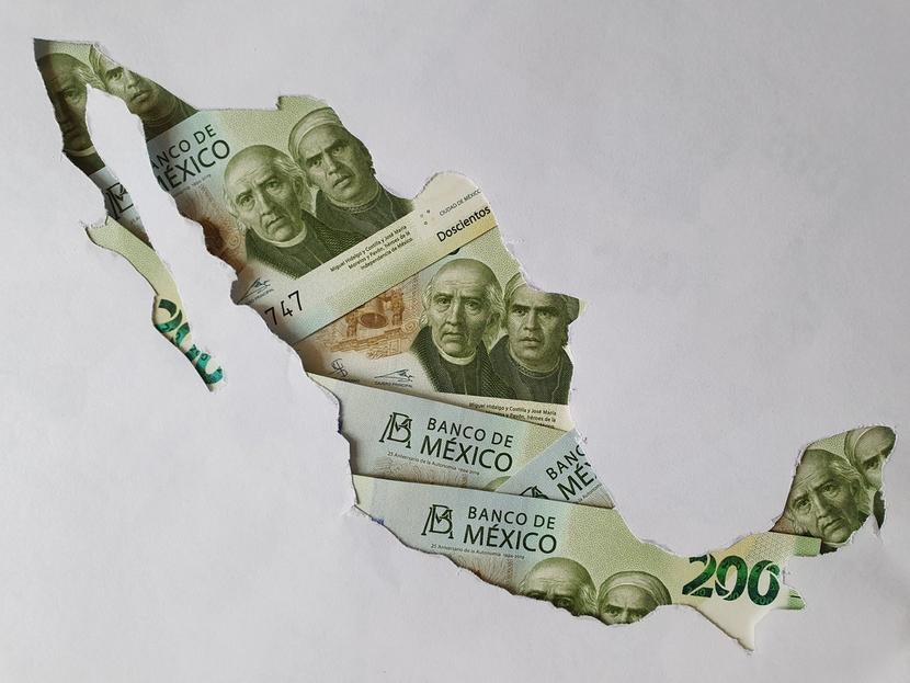 Mapa de la República Mexicana con billetes de 200 pesos. 