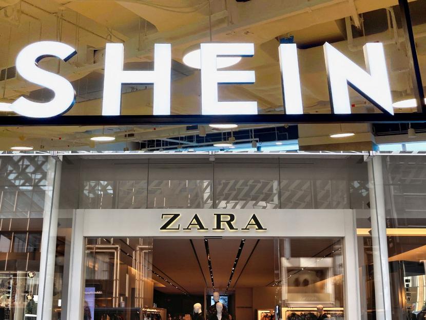 Logotipo de Shein y entrada de una tienda de Zara 