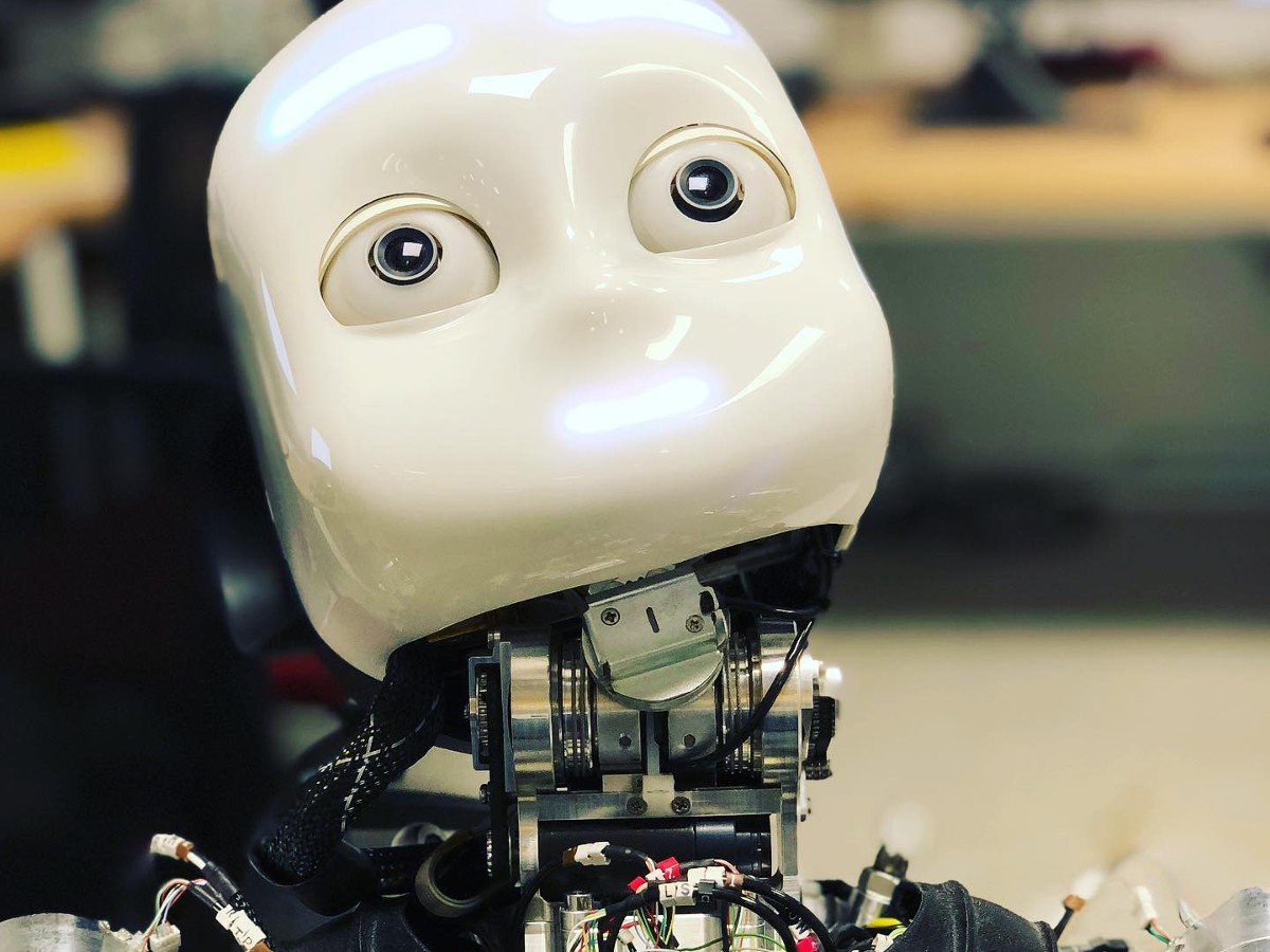 Robot iCub del Istituto Italiano di Tecnologia