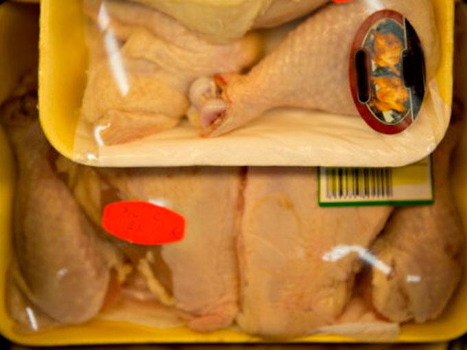 Castigan a bodegas distribuidoras de pollo | DineroenImagen