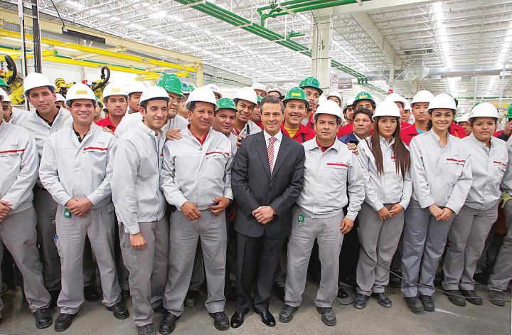 Inaugura Peña Nieto la planta Nissan A2 en Aguascalientes | Dinero en Imagen