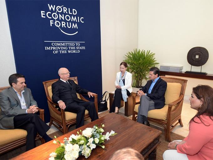 El presidente ejecutivo y fundador del Foro Económico Mundial indicó que las reformas estructurales que se llevaron a cabo en México 