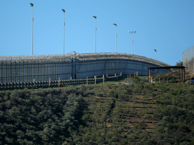 ¿Deberíamos estar los mexicanos juntando dinero para que se construya el muro? David Páramo opina que sí. Foto: Reuters