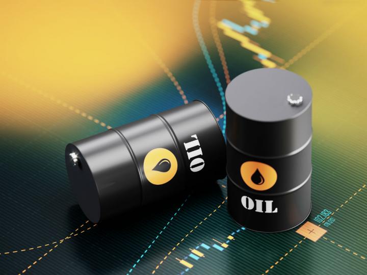 Los precios internacionales del petróleo inician la semana con una ligera baja. Foto: iStock 