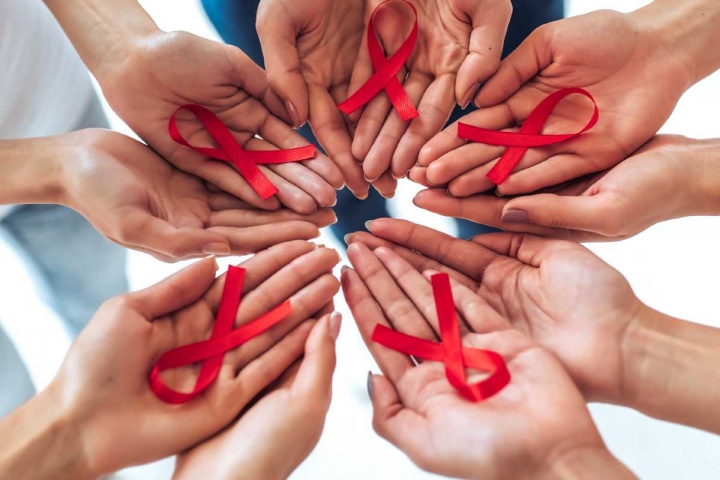 ONUSIDA estima que para 2025 se necesitarán 29 mil millones de dólares para atender el sida en países de bajos ingresos. Foto: iStock