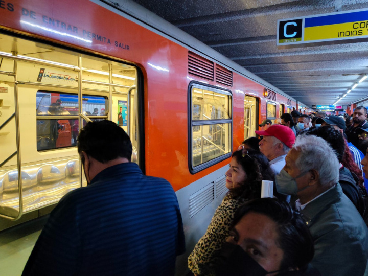 Guardia Nacional vigilará el Metro de la Ciudad de México tras accidentes |  DineroenImagen