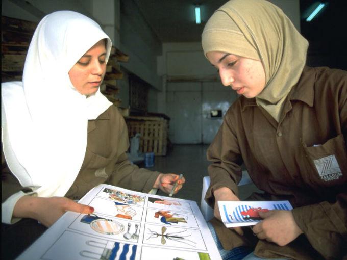 Durante los últimos 20 años más mujeres completaron educación secundaria que los hombres en la región. Foto: Foter.