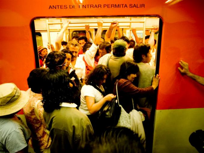 10 señales del Metro que nadie respeta | DineroenImagen
