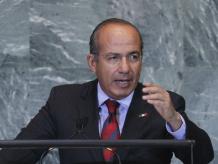  Felipe Calderón busca una agenda que trasciende lo sucedido en Grecia y la crisis de Europa.