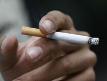 Los cigarros que se comercializan de forma ilegal representan un mayor riesgo a la salud del consumidor. Foto: Especial.