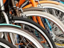 En este Día mundial de la bicicleta queremos compartirte algunas razones por las que deberías optar por este medio de transporte. Foto: iStock 