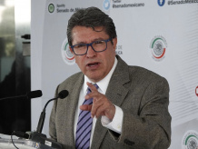 Ricardo Monreal Ávila señaló que el proyecto pretende disminuir los riesgos de impago de créditos y préstamos de nómina. Foto: Cuartoscuro.