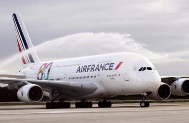 El avión Airbus A380,  de la compañía Air  France, arribó por  primera vez a México. Foto: Cuartoscuro