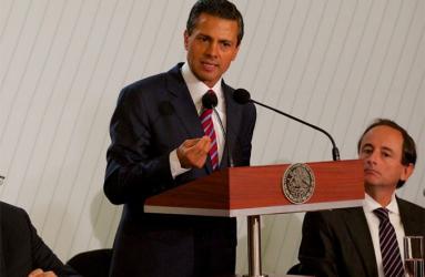 El presidente Enrique Peña Nieto promulgará el próximo lunes las leyes secundarias en materia energética. Foto: Presidencia