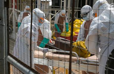 El virus todavía se está propagando intensamente en Sierra Leona, especialmente en el norte y el oeste del país, con 315 casos nuevos reportados en la ex colonia británica. Foto: Reuters