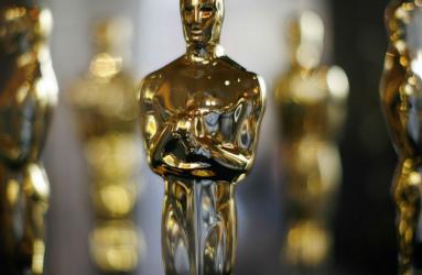Lo ganadores al Oscar no puden vender ni subastar su estatuilla sin antes ofrecerla a la Academia. Foto: Especial