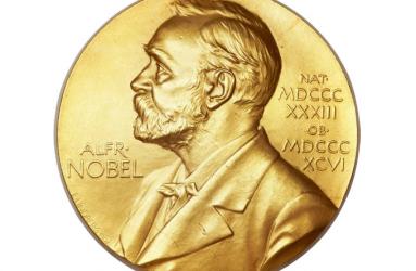 Sin hacer trampa, ni consultar a Wikipedia o a tu abuelita, dinos cuántos premios Nobel tiene México. Foto: Wikipedia.
