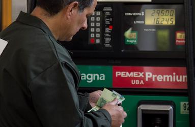 El precio máximo de la gasolina Magnum será de 16.45 pesos el litro del 25 al 27 de marzo. Foto: Cuartoscuro