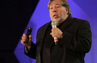 Pioneros del internet, entre ellos Steve Wozniak, redactaron una carta abierta a los legisladores estadounidenses. Foto: Especial