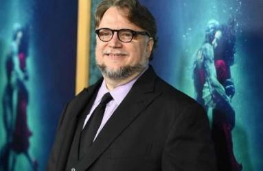 Guillermo del Toro está a tan solo unos días de ver si se logra coronar con uno o varios Oscars, y estas son unas lecciones que puedes aprender de él. Foto: Especial