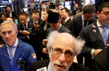 En la apertura, el promedio industrial Dow Jones cayó 51.11 puntos. Foto: Reuters