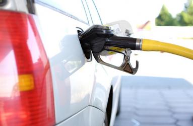 David Páramo afirma que la gasolina no está tan cara porque, de ser así, sucederían tres fenómenos. Foto:  Pixabay