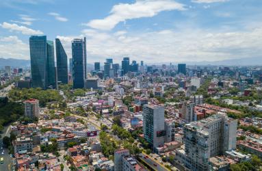  Frente al negativo panorama económico de Banxico e INEGI, la calificadora de riesgo Moody´s redujo la expectativa de crecimiento económico para México. Foto: Pixabay 