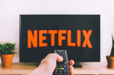 Netflix implementará estrenos semanales de sus series