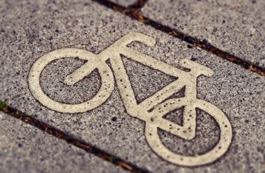 En la Ciudad de México se habilitaron ciclovías que recorren gran parte de la Av. Insurgentes y se planea completar 69 kilómetros en 2020 para sumar más de 300 en vialidad ciclista. Foto: Pixabay