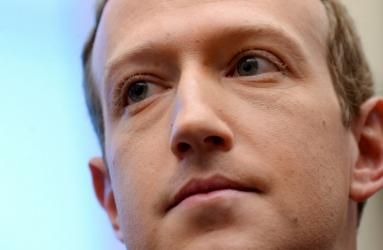 El gigante de Facebook intenta controlar el manejo de la desinformación de las elecciones presidenciales de EU. Foto: Reuters 