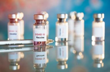 Valenzuela señalo que, con la reducción de varios rubros de salud, el Gobierno Federal no cuenta con alguna reserva para realizar la compra de la vacuna contra el Covid 19. Foto: iStock