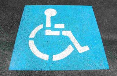 Te damos los requisitos y pasos a seguir para tramitar placas de auto para personas con discapacidad. Foto: Pixabay